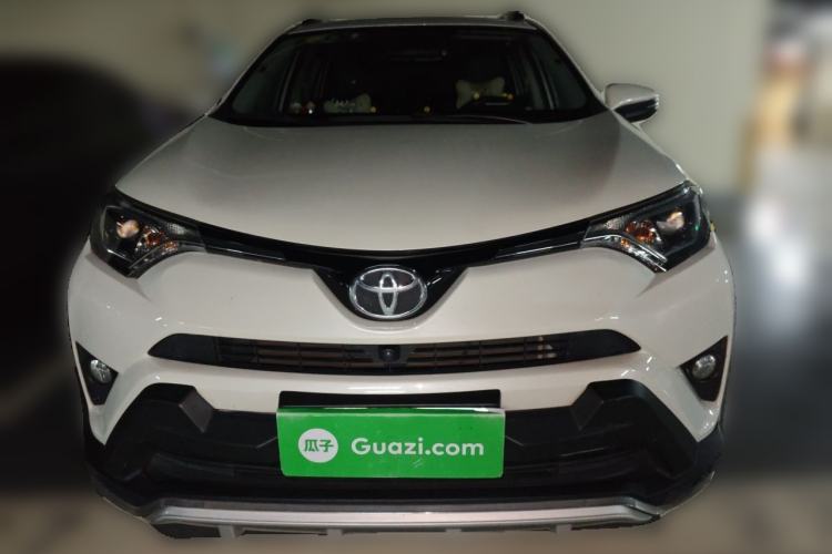 Used Toyota RAV4 2016 2.0L CVT Two-Wheel Drive Fashion Edition China V Standard Front