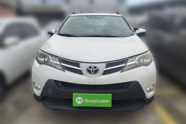 Used Toyota RAV4 2016 2.0L CVT Two-Wheel Drive Fashion Edition China V Standard Front