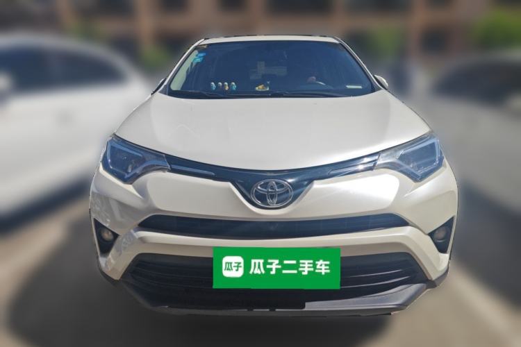 Used Toyota RAV4 2016 2.0L CVT Two-Wheel Drive Fashion Edition China V Standard Front