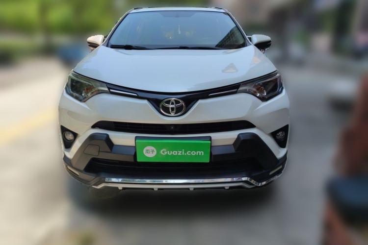 Used Toyota RAV4 2016 2.0L CVT Two-Wheel Drive Fashion Edition China V Standard Front