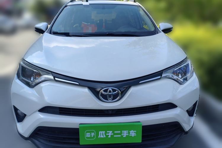 Used Toyota RAV4 2016 2.0L CVT Two-Wheel Drive Fashion Edition China V Standard Front