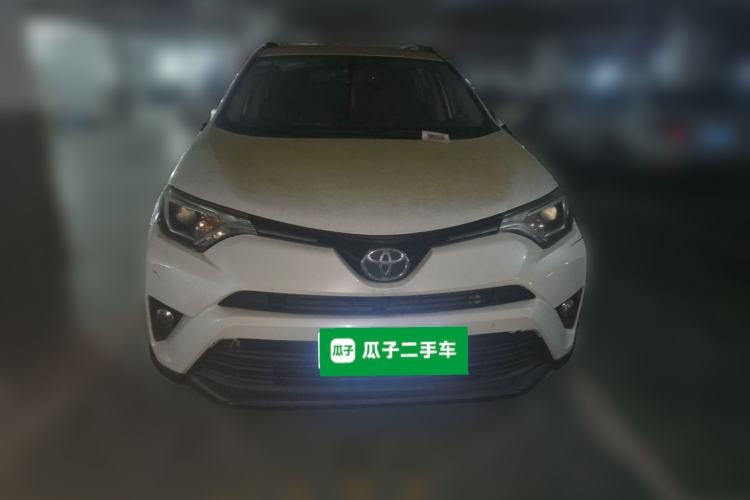 Used Toyota RAV4 2016 2.0L CVT Two-Wheel Drive Fashion Edition China V Standard Front