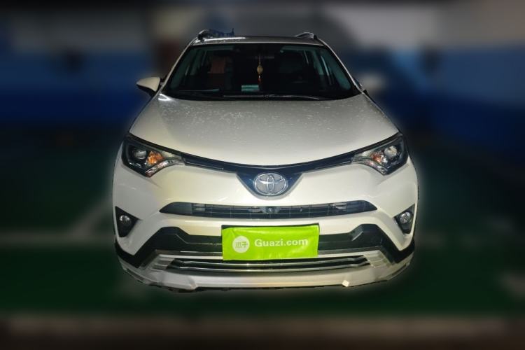 Used Toyota RAV4 2016 2.0L CVT Two-Wheel Drive Fashion Edition China V Standard Front