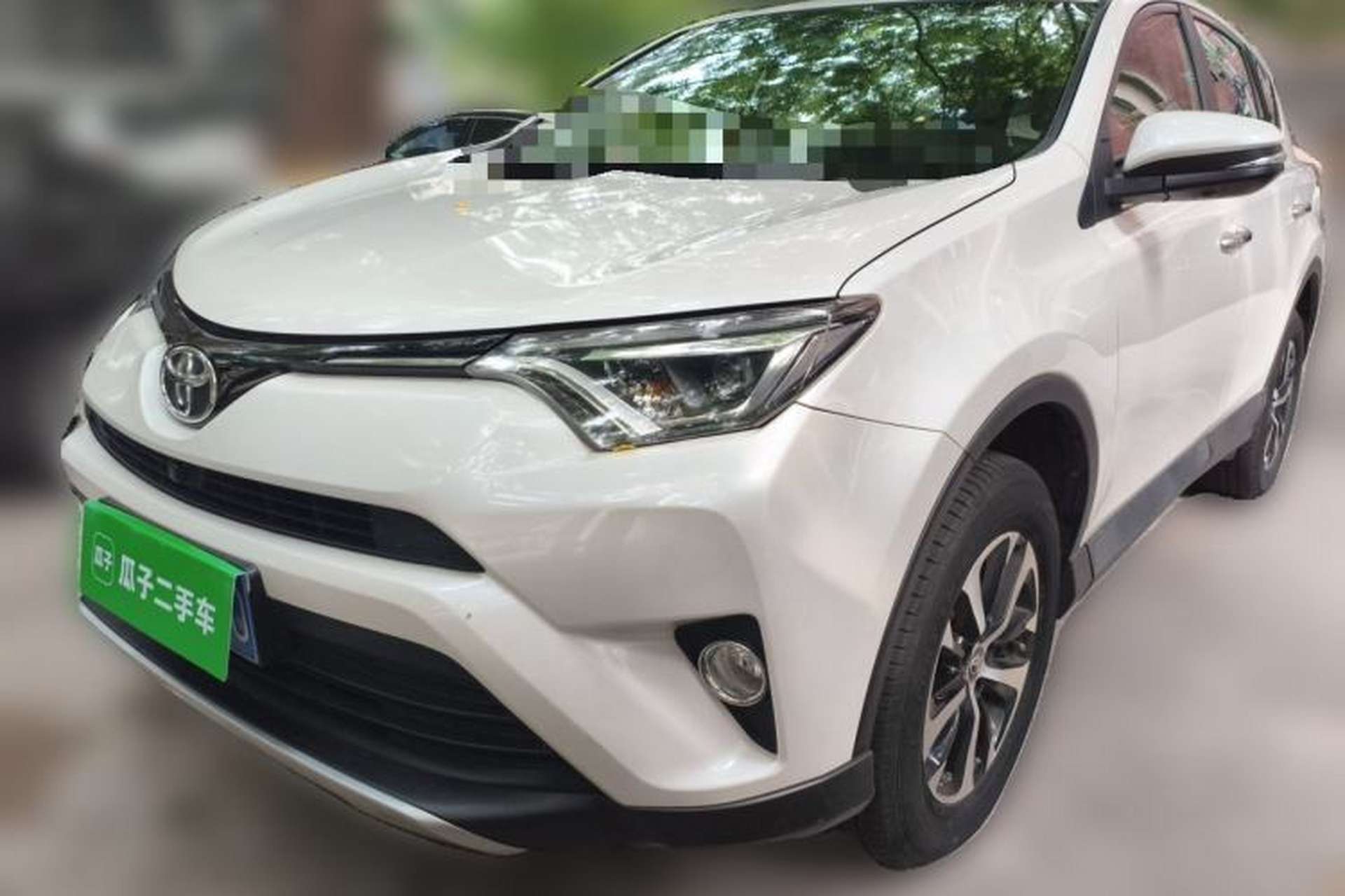 Used Toyota RAV4 2016 2.0L CVT 4x4 New Edition China V Standard Front Left 45 Deg