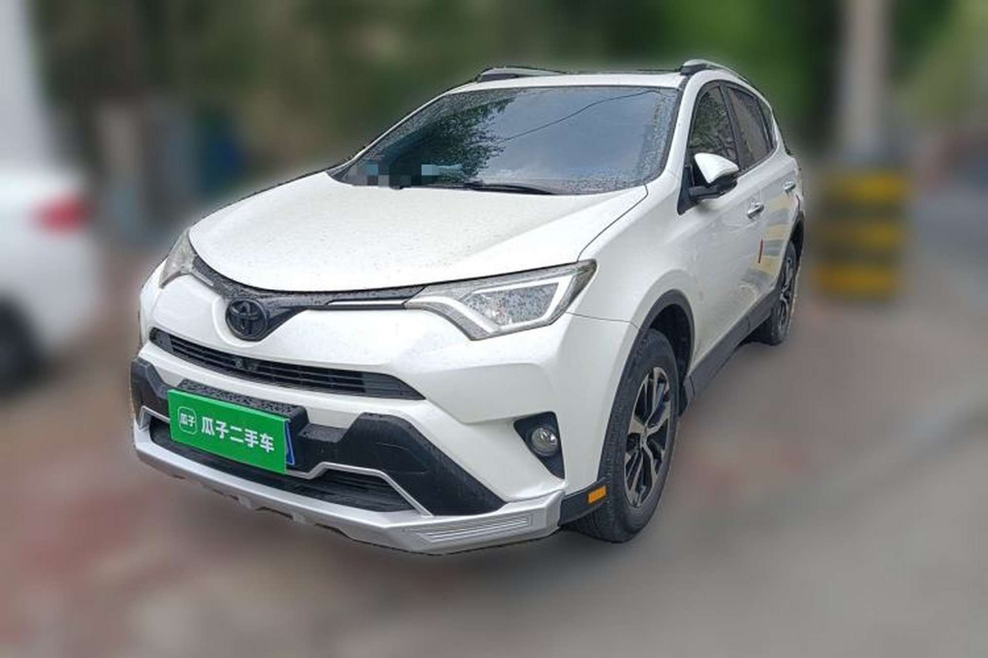 Used Toyota RAV4 2016 2.0L CVT Two-Wheel Drive Comfort Edition China V Standard Front Left 45 Deg