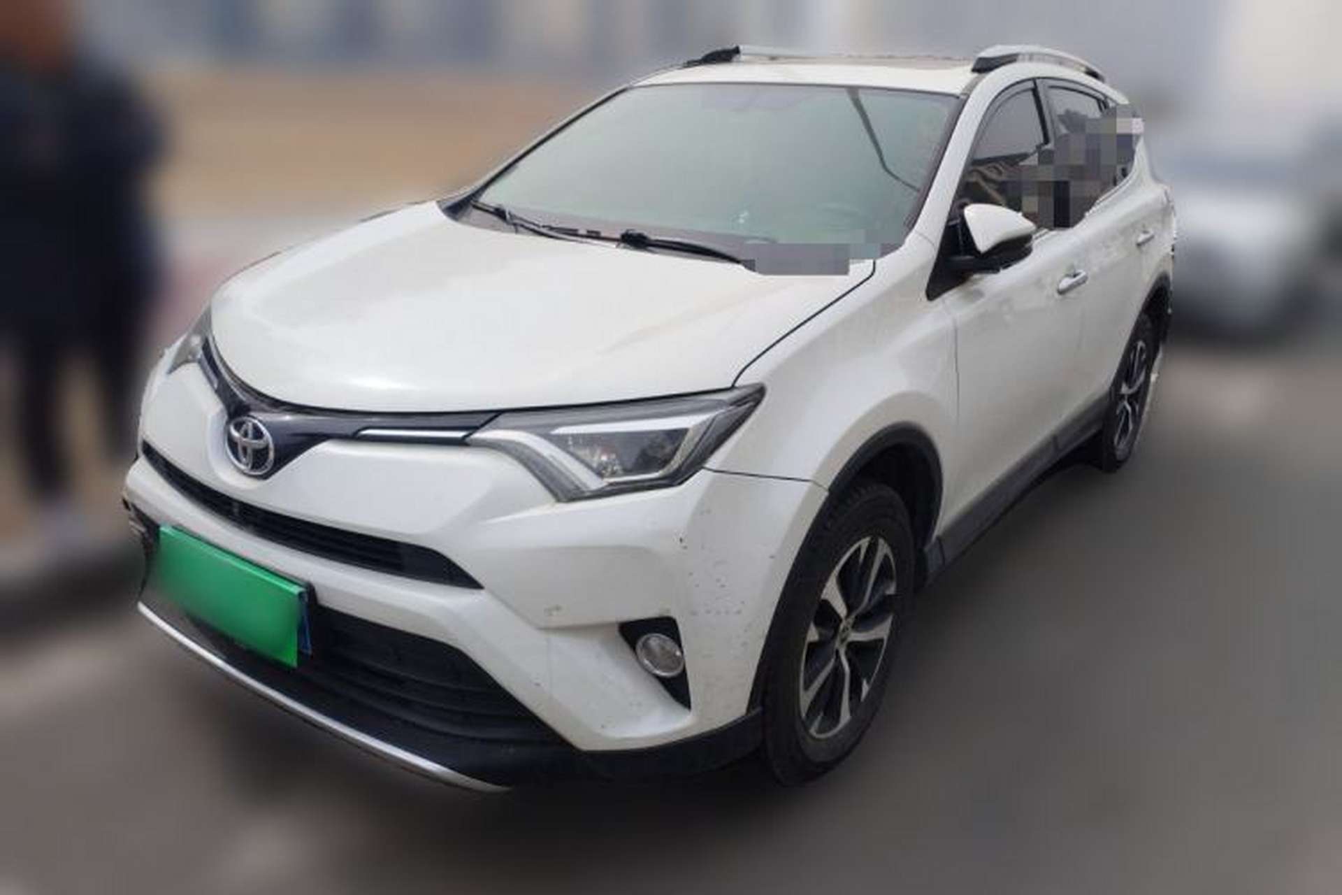 Used Toyota RAV4 2016 2.0L CVT Two-Wheel Drive Smart Edition China V Standard Front Left 45 Deg