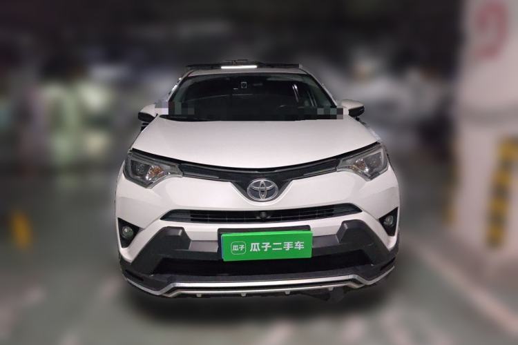 Used Toyota RAV4 2016 2.0L CVT Two-Wheel Drive Fashion Edition China V Standard Front