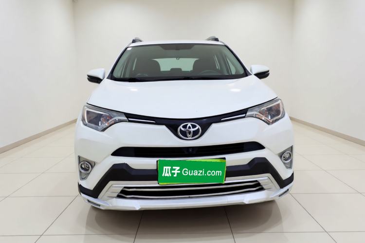 Used Toyota RAV4 2016 2.0L CVT Two-Wheel Drive Fashion Edition China V Standard Front