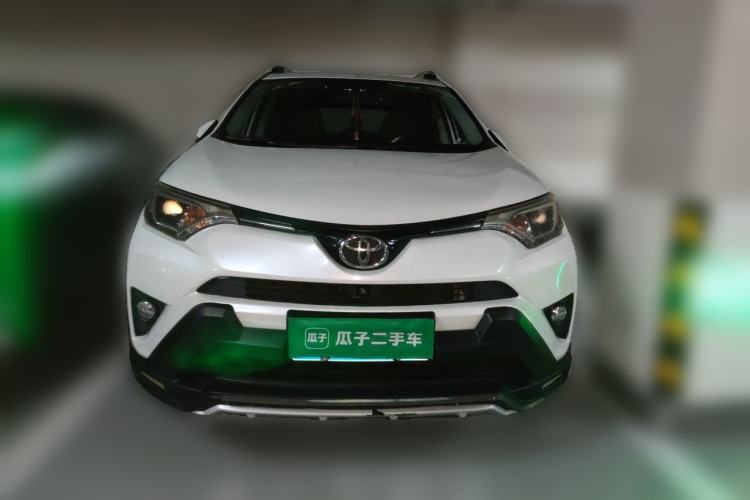 Used Toyota RAV4 2016 2.0L CVT Two-Wheel Drive Comfort Edition China V Standard Front