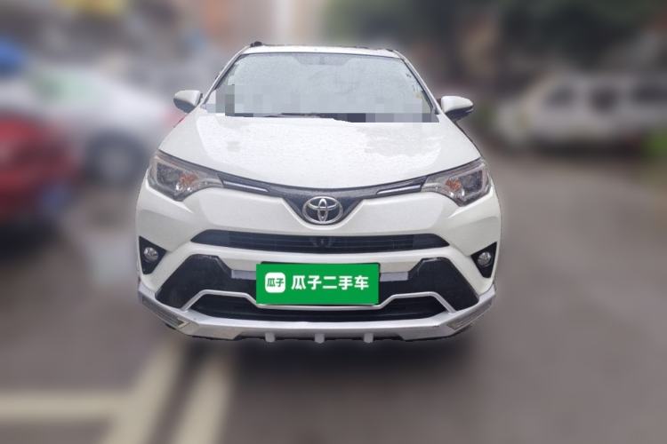 Used Toyota RAV4 2016 2.0L CVT Two-Wheel Drive Fashion Edition China V Standard Front