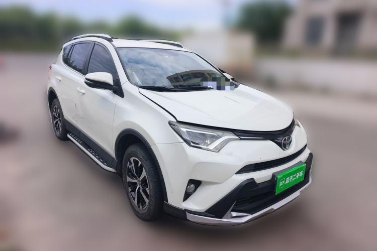Used Toyota RAV4 2016 2.0L CVT Two-Wheel Drive Urban Edition China V Standard Front Right 45 Deg
