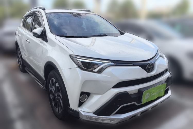 Used Toyota RAV4 2016 2.5L Automatic 4x4 Prestige Edition Front Right 45 Deg