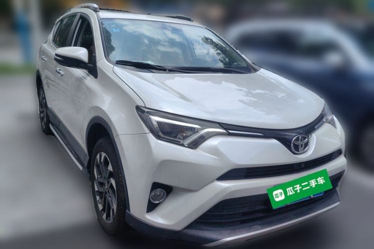 Used Toyota RAV4 2016 2.5L Automatic 4x4 Elite Edition Front Right 45 Deg