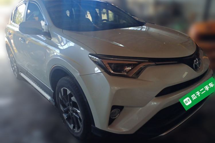 Used Toyota RAV4 2016 2.5L Automatic 4x4 Elite Edition Front Right 45 Deg