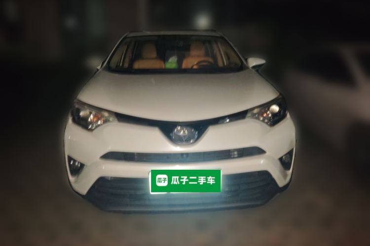 Used Toyota RAV4 2016 2.0L CVT Two-Wheel Drive Fashion Edition China V Standard Front