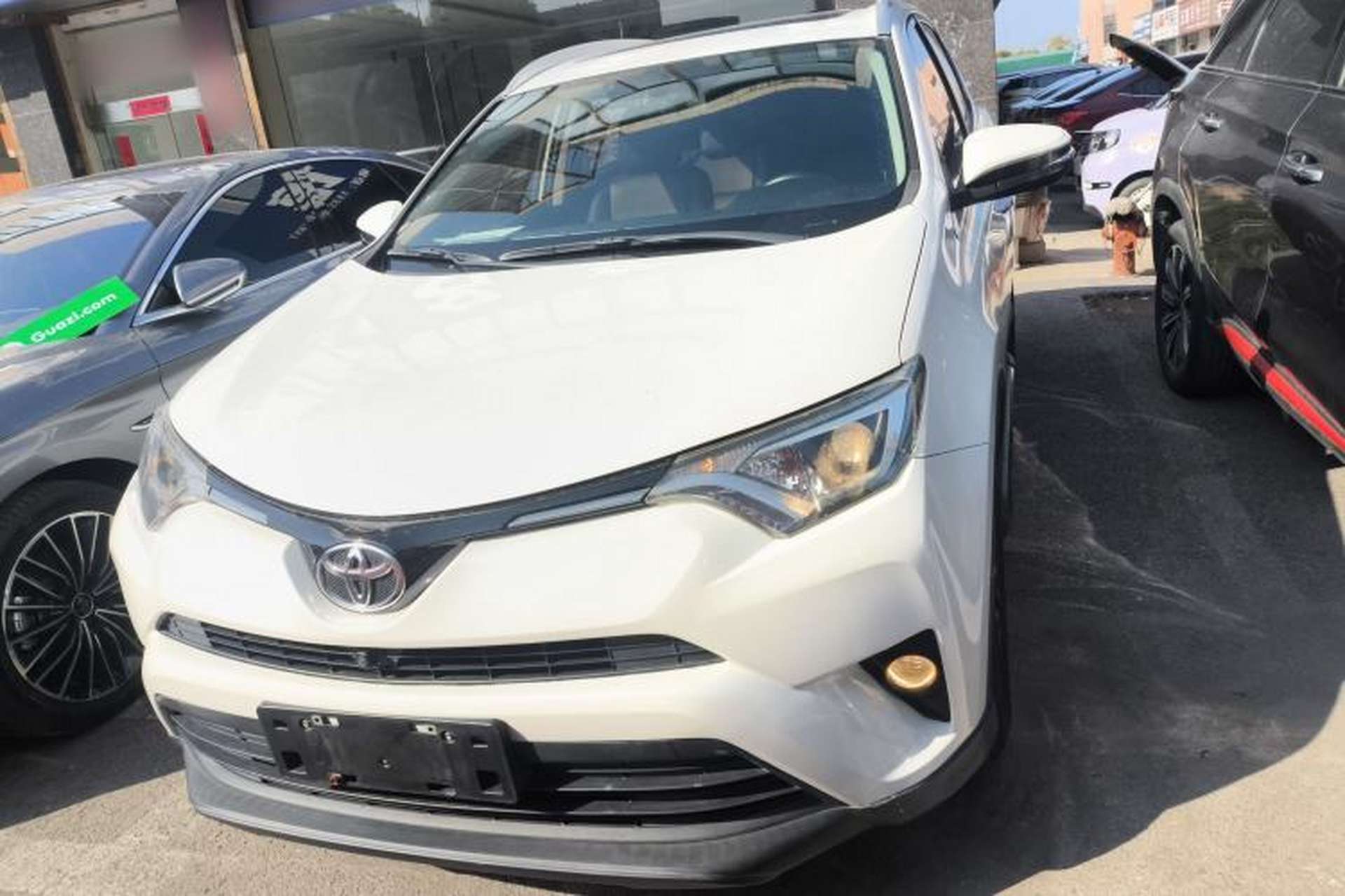 Used Toyota RAV4 2016 2.0L CVT Two-Wheel Drive Fashion Edition China V Standard Front
