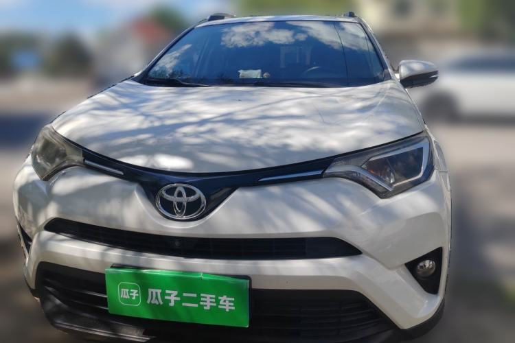 Used Toyota RAV4 2016 2.0L CVT Two-Wheel Drive Comfort Edition China V Standard Front