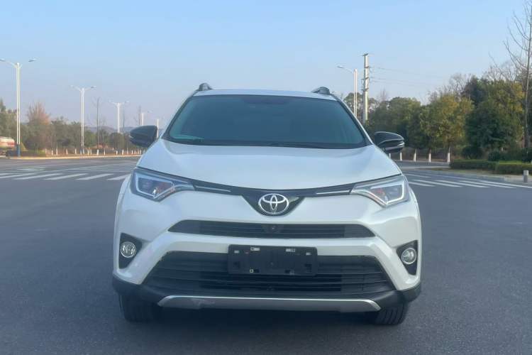 Used Toyota RAV4 2016 2.0L CVT Two-Wheel Drive Smart Edition China V Standard Front