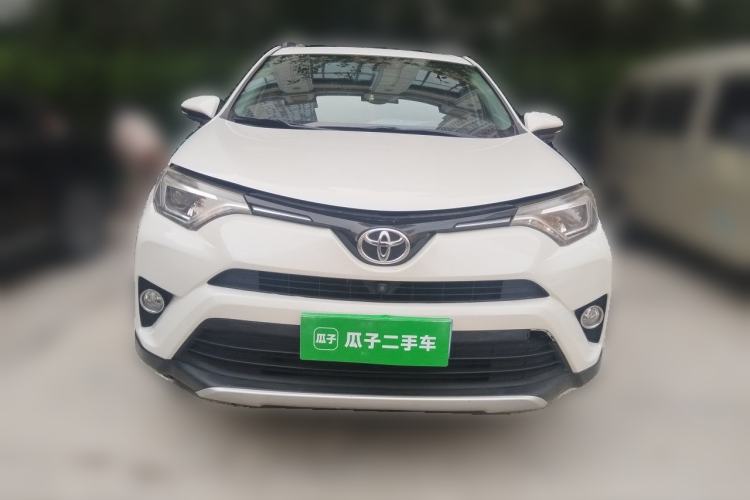 Used Toyota RAV4 2016 2.0L CVT 4x4 New Edition China V Standard Front
