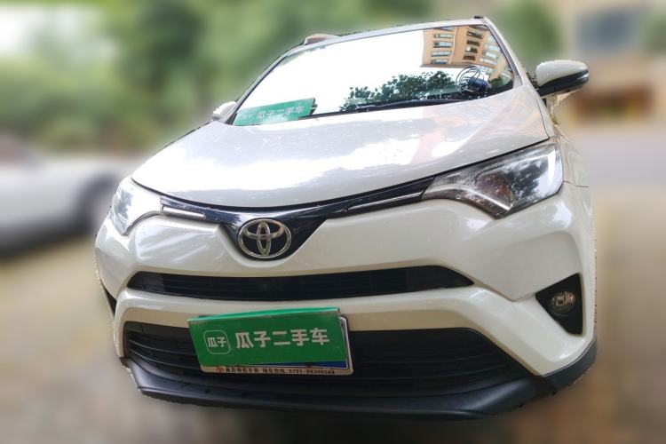 Used Toyota RAV4 2016 2.0L CVT Two-Wheel Drive Fashion Edition China V Standard Front