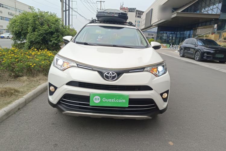 Used Toyota RAV4 2016 2.0L CVT Two-Wheel Drive Urban Edition China V Standard Front