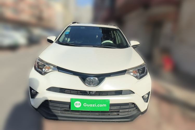 Used Toyota RAV4 2016 2.0L CVT Two-Wheel Drive Fashion Edition China V Standard Front