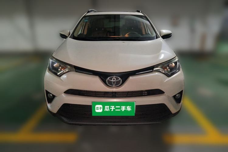 Used Toyota RAV4 2016 2.0L CVT Two-Wheel Drive Fashion Edition China V Standard Front
