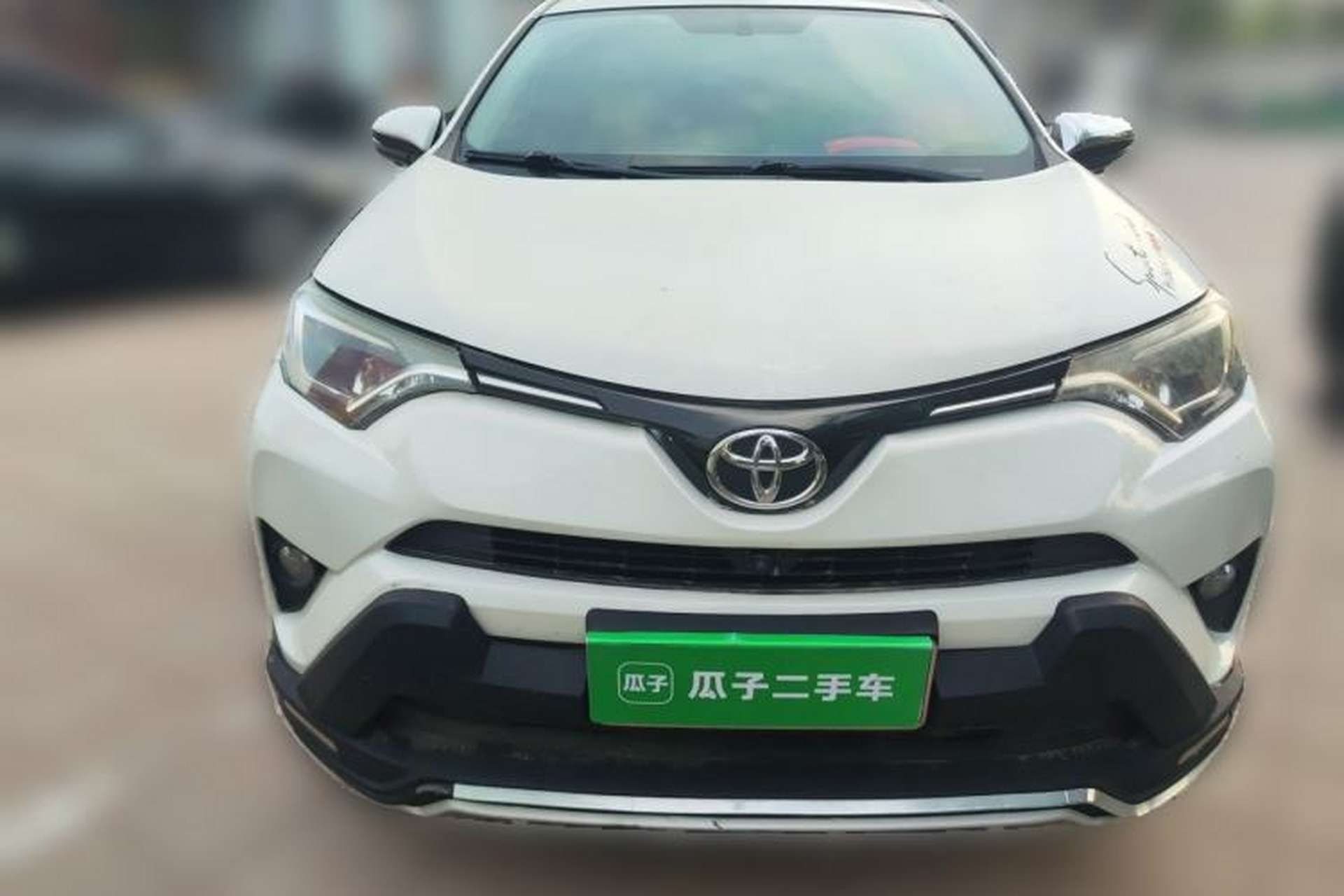 Used Toyota RAV4 2016 2.0L CVT Two-Wheel Drive Fashion Edition China V Standard Front