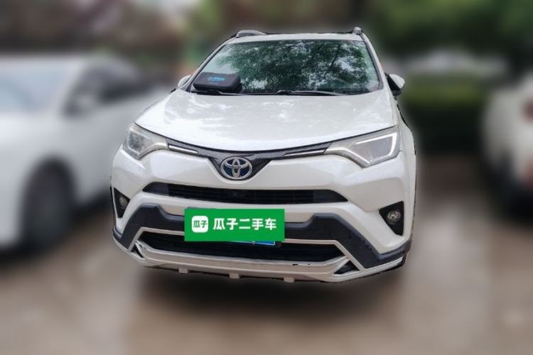 Used Toyota RAV4 2016 2.0L CVT Two-Wheel Drive Fashion Edition China V Standard Front