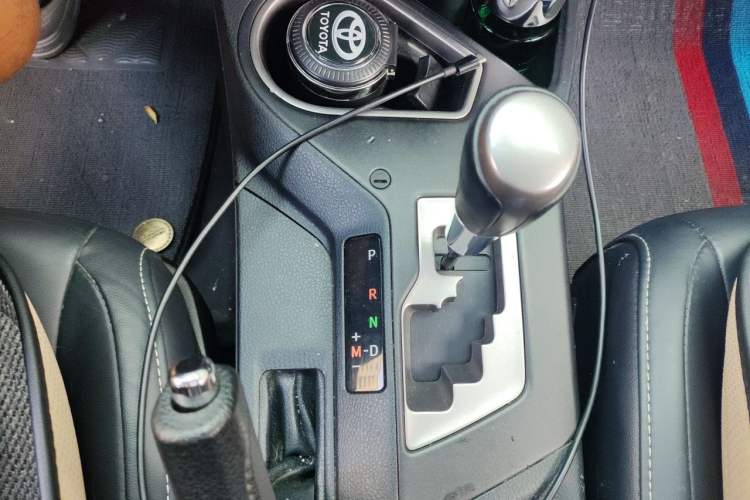Used Toyota RAV4 2016 2.0L CVT 4x4 New Edition China V Standard Gear Lever