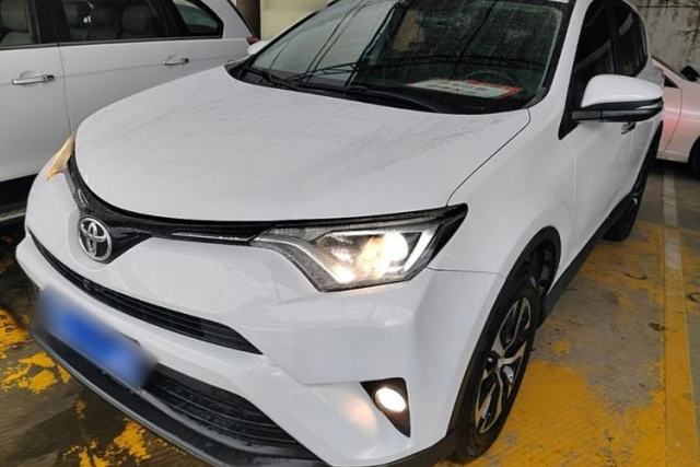 Used Toyota RAV4 2016 2.0L CVT Two-Wheel Drive Fashion Edition China V Standard