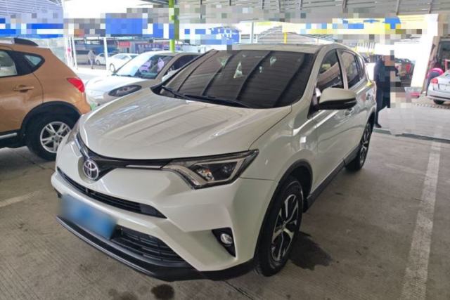 Used Toyota RAV4 2016 2.0L CVT Two-Wheel Drive Fashion Edition China V Standard