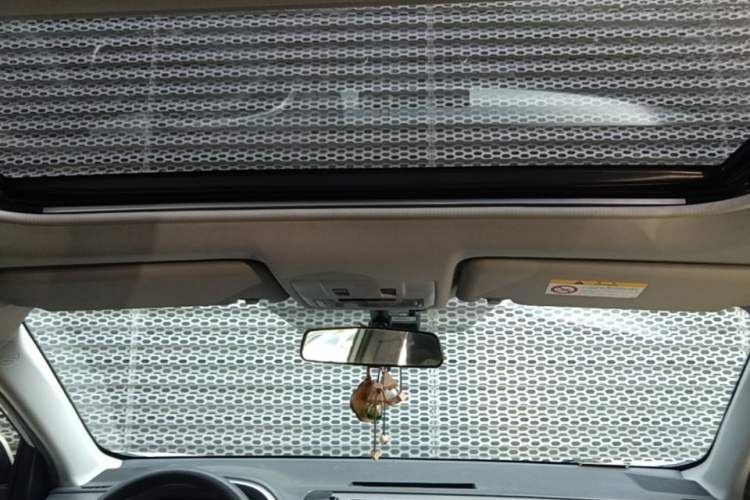 Used Toyota RAV4 2016 2.0L CVT Two-Wheel Drive Fashion Edition China V Standard Headliner