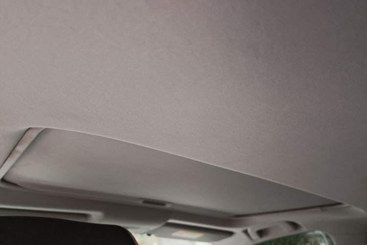 Used Toyota RAV4 2016 2.0L CVT Two-Wheel Drive Fashion Edition China V Standard Headliner