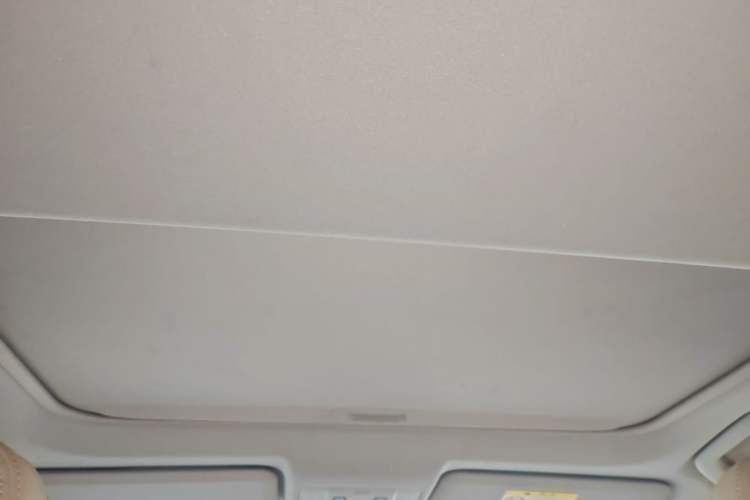 Used Toyota RAV4 2016 2.0L CVT Two-Wheel Drive Fashion Edition China V Standard Headliner