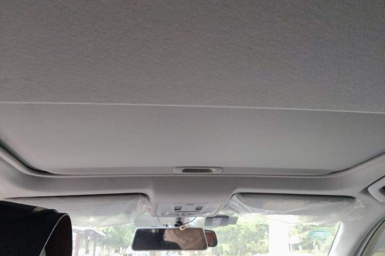 Used Toyota RAV4 2016 2.0L CVT Two-Wheel Drive Fashion Edition China V Standard Headliner
