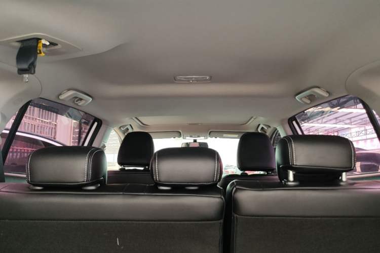 Used Toyota RAV4 2016 2.0L CVT Two-Wheel Drive Fashion Edition China V Standard Headliner