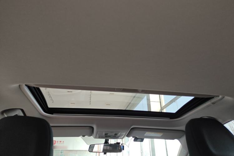 Used Toyota RAV4 2016 2.0L CVT Two-Wheel Drive Comfort Edition China V Standard Headliner