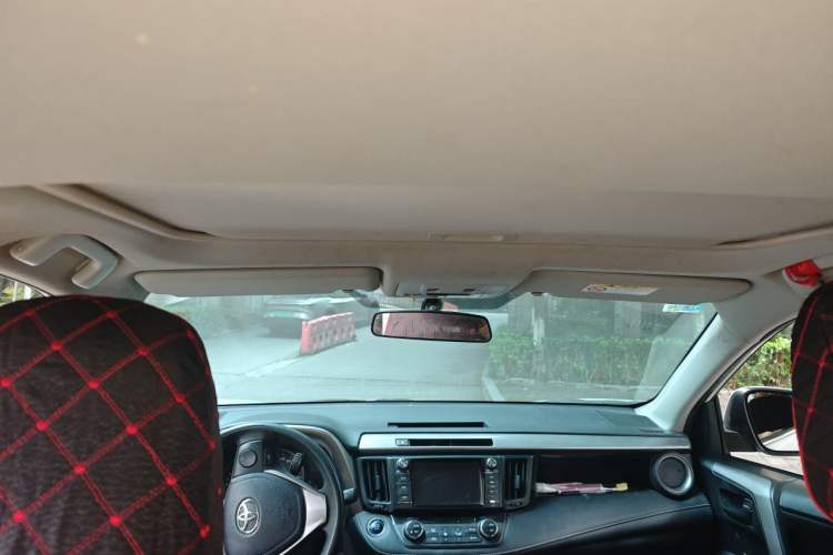 Used Toyota RAV4 2016 2.0L CVT Two-Wheel Drive Fashion Edition China V Standard Headliner