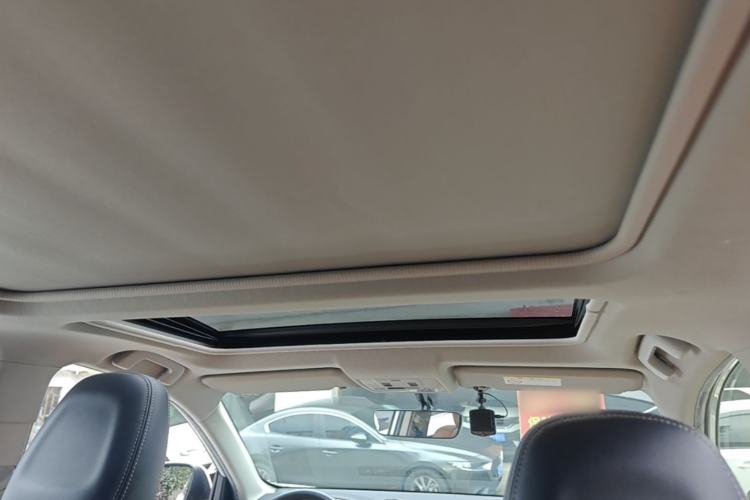 Used Toyota RAV4 2016 2.5L Automatic 4x4 Elite Edition Headliner