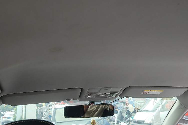 Used Toyota RAV4 2016 2.0L CVT Two-Wheel Drive Urban Edition China V Standard Headliner