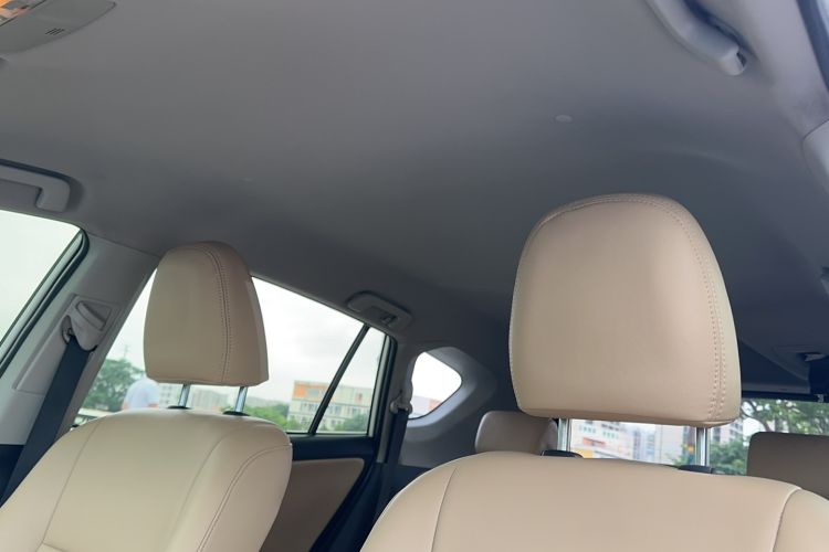 Used Toyota RAV4 2016 2.0L CVT Two-Wheel Drive Urban Edition China V Standard Headliner