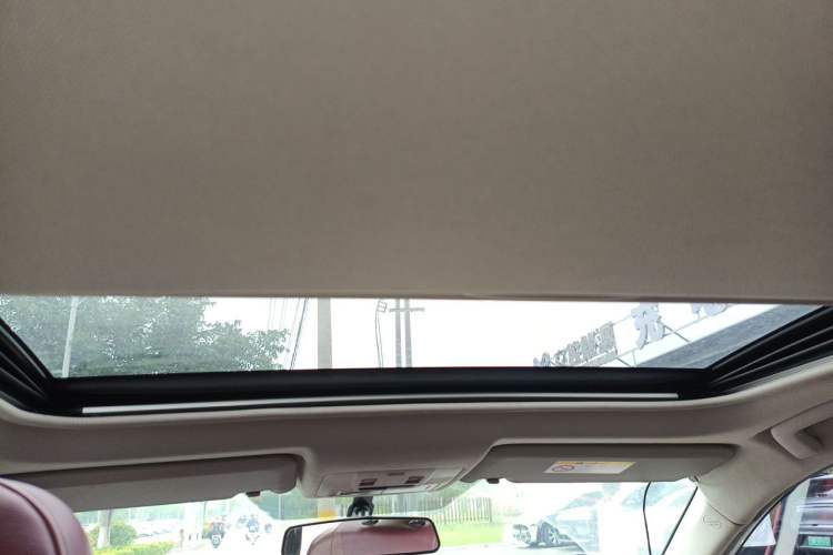 Used Toyota RAV4 2016 2.0L CVT Two-Wheel Drive Fashion Edition China V Standard Headliner