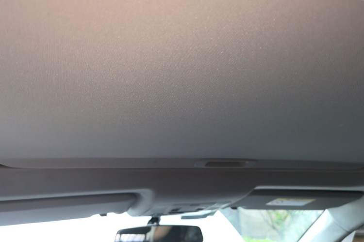 Used Toyota RAV4 2016 2.0L CVT Two-Wheel Drive Comfort Edition China V Standard Headliner