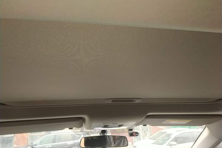 Used Toyota RAV4 2016 2.0L CVT Two-Wheel Drive Fashion Edition China V Standard Headliner