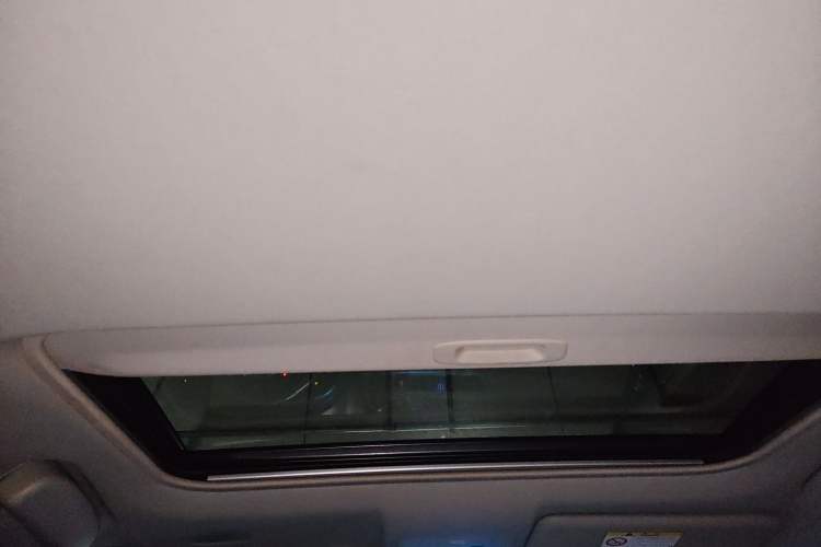 Used Toyota RAV4 2016 2.0L CVT Two-Wheel Drive Fashion Edition China V Standard Headliner