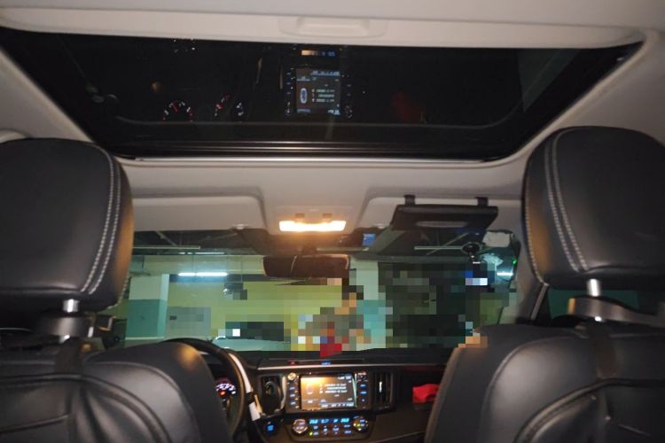 Used Toyota RAV4 2016 2.0L CVT Two-Wheel Drive Smart Edition China V Standard Headliner