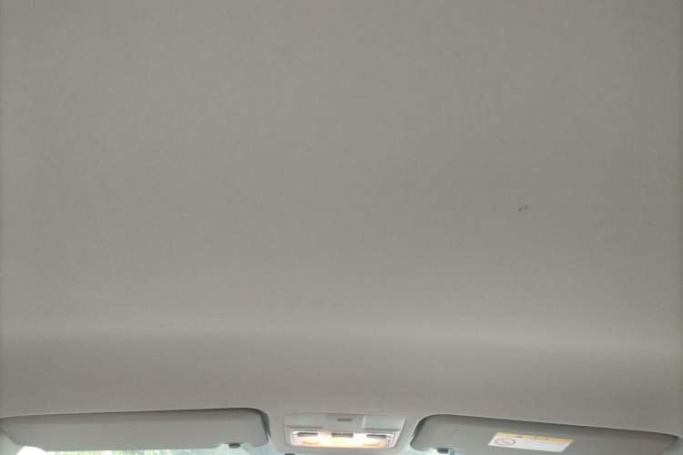 Used Toyota RAV4 2016 2.0L CVT Two-Wheel Drive Urban Edition China V Standard Headliner