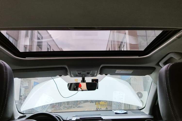 Used Toyota RAV4 2016 2.0L CVT Two-Wheel Drive Smart Edition China V Standard Headliner