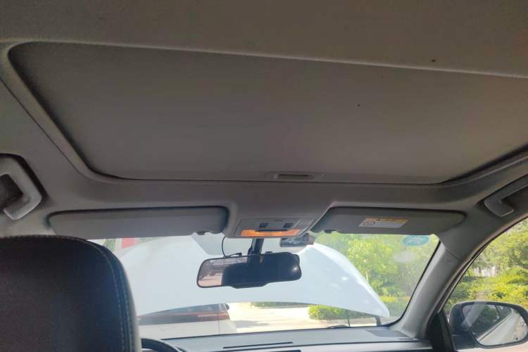Used Toyota RAV4 2016 2.0L CVT Two-Wheel Drive Smart Edition China V Standard Headliner